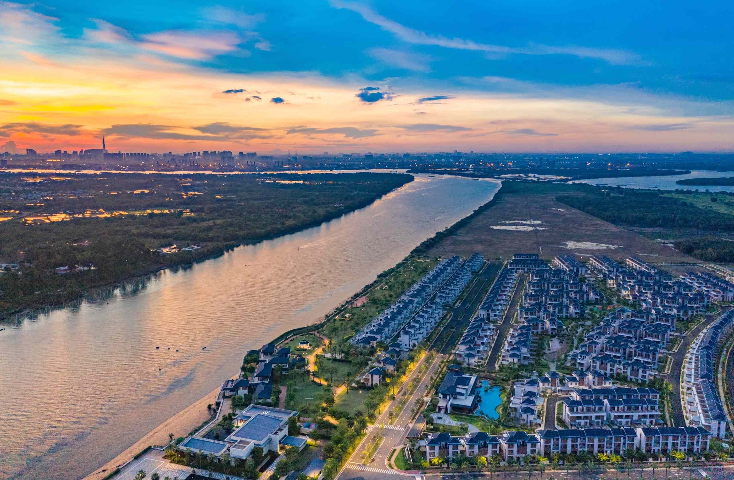 Swanbay Do thi dao dong bo thu hut gioi nha giau